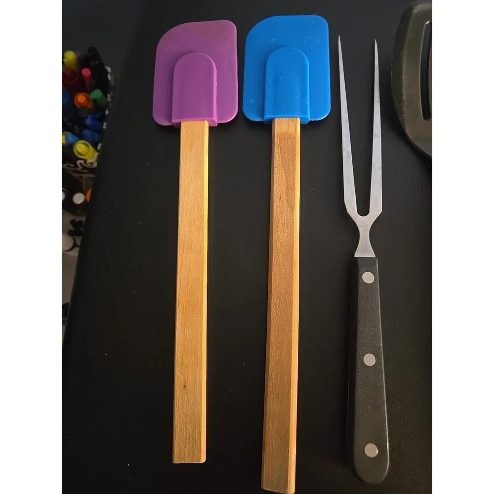 Lot of 21‎ Kitchen Utensils Vintage to Modern  Spatulas Peeler Trivet Farberware